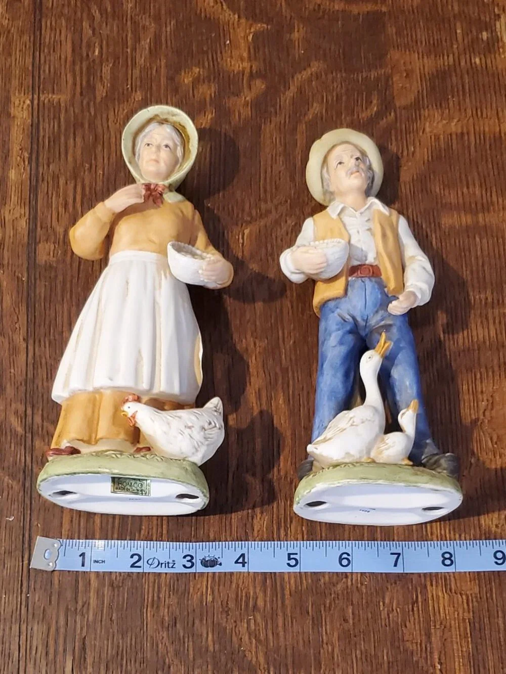 Farm Life Couple Set of 2 Farmer and Wife Decorative Figurines Homco 1426